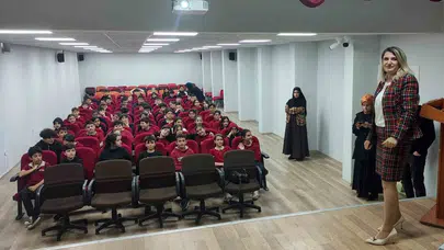 Okul koridorlarında nezaket devrimi: Ailede başlayan iletişim sınıf ortamını değiştiriyor