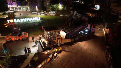 Saruhanlı’da yağmur dinledi, ekipler asfalt için seferber oldu: İlçe modern görünüme kavuşuyor