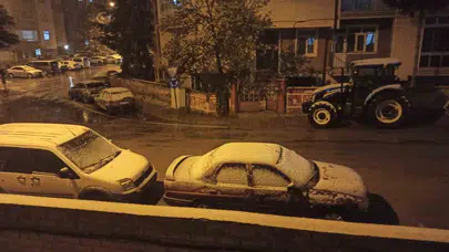Baharda kış sürprizi: Konya’da lapa lapa kar yağışı şaşkınlık yarattı