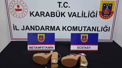 Zula yöntemi şaşkına çevirdi: Ayakkabı topuğuna gizlenmiş zehirle yakalandılar