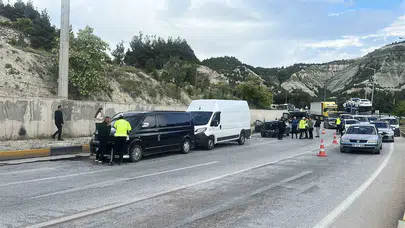 Burdur-Antalya yolunda kâbus dolu anlar: 5 araç birbirine girdi