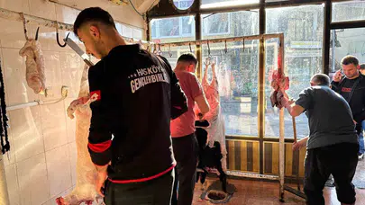 Hasköy’de bayram bereketi: Kurban kesim alanlarında yoğun mesai başladı