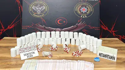 İzmir'de zehir tacirlerine geçit yok: Binlerce hapla yakalandı, cezaevini boyladı