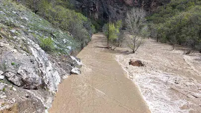 Munzur Nehri taştı, Tunceli-Ovacık yolu sular altında kaldı: O anlar havadan görüntülendi