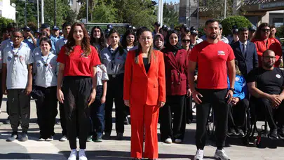 Antalya’da 19 Mayıs coşkusu: Gençler ve sporcular Ata’nın huzurunda buluştu