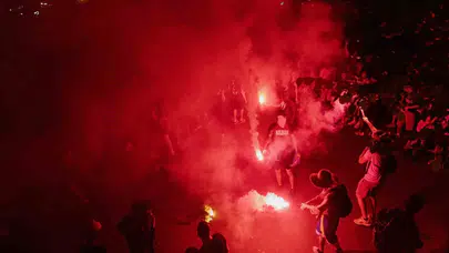 Kupa sevinci kâbusa döndü: Paris sokaklarında PSG zaferi sonrası büyük kaos