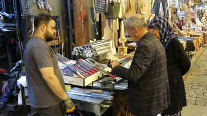 Gaziantep’te ateşin başında ter döken ustalar: Kurban Bayramı bereketi ocaklara düştü