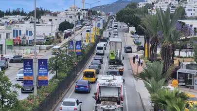 Bodrum’da bayram bereketi trafiği kilitledi: Tatilciler kente akın etti