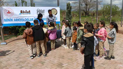 Tarihin kalbi Ahlat’ta attı: Geçmişin izleri atölyelerde canlandı