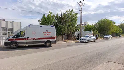 Adıyaman'da korku dolu anlar: Servisten inen çocuğa motosiklet çarptı