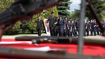 Vatan borcu kutsaldır: Düzce’de özel bireylerin bir günlük askerlik hayali gerçek oldu