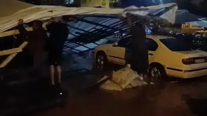 Adana'da gece kabusu: Kurban pazarı sular altında kaldı