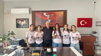Minderin sultanları Salihli'ye kupa getirdi: Geleceğin şampiyonları Bolu'da tarih yazdı