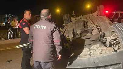 Siirt’te acı kaza: Hasta taşıyan ambulans kavşakta otomobille çarpıştı