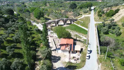 Tarihi köprünün yanı başında lezzet durağı: İncirliova’nın yeni sosyal merkezi yükseliyor