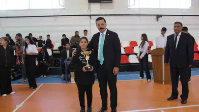 Sivrice’de 19 Mayıs coşkusu: Gençler hünerlerini sergiledi, ödüller sahiplerini buldu