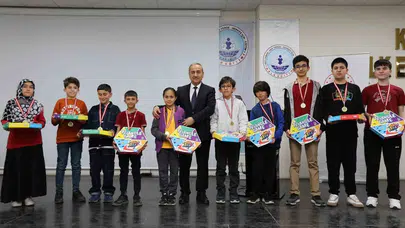 Hamleler stratejiyle birleşti, Karabük’ün genç zihinleri şampiyonluk için yarıştı