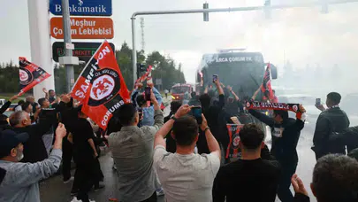 Çorum’da bayram havası: Süper Lig’in yeni ekibine meşaleli karşılama