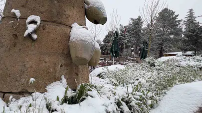 Aksaray’da bahar ortasında kış sürprizi: Termometreler 3 dereceye düştü