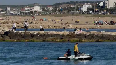 Karaburun’da bayram tatili kabusa dönüyordu: Denizin ortasında yaşam mücadelesi