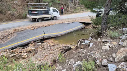 Bodrum'da geceyi kabusa çeviren patlama: Tonlarca su yolu yuttu