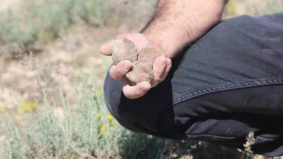 Toprağın altındaki serveti keşfetti: 25 yıllık tecrübesiyle "Dolaman kurdu" oldu