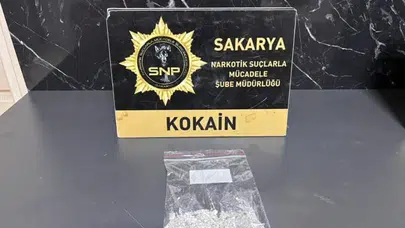 İstanbul’dan Sinop’a uzanan zehir rotasına Sakarya’da narkotik darbesi: Genç sürücü cezaevine gönderildi