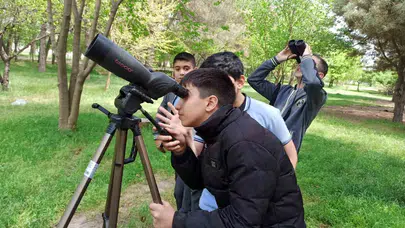 Minik çevreciler gökyüzünün izini sürüyor: Iğdır’da doğa bilinci eğitimi