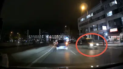 Trafikte dehşet anları: Bursa'da göz göre göre ölüme davetiye çıkardı