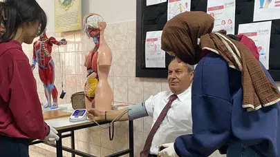 Sınıfın dışına taşan başarı hikayesi: Erzurum’da gençler geleceği elleriyle inşa ediyor
