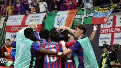 Avrupa'nın zirvesinde İngiliz rüzgarı: Crystal Palace kupaya uzandı