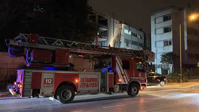 Zeytinburnu’nda korku dolu anlar: Matbaacılar çarşısında alevler gökyüzünü kapladı