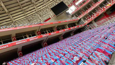 Antalya’da bordo-mavi şölen: Final öncesi stadyum Trabzonspor renklerine büründü