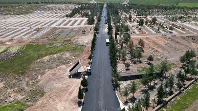 Şanlıurfa’da bayram hazırlığı: Mezarlık yolları konforlu hale getirildi