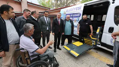 Sivas’ta engelleri kaldıran hamle: İhtiyaç sahiplerine tekerlekli sandalye desteği