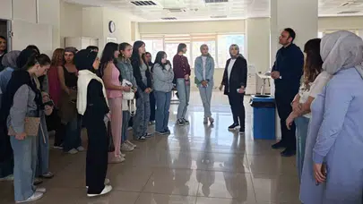 Geleceğin uzmanları sahaya indi: DPÜ öğrencileri SGK’nın kapısını çaldı