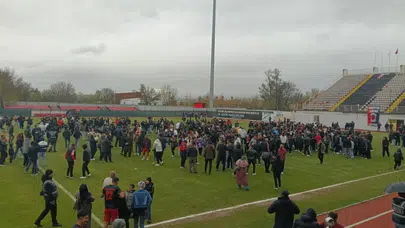 Kütahya’nın gurur günü: Tavşanlı Linyit ve Tepecikspor 3. Lig ateşini yaktı