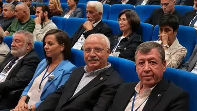 Ege'nin kadim mirası tehlikede: Erdil'den deve güreşleri için acil çağrı