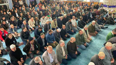 Dazkırı’da çifte heyecan: Hem yeni Kur’an kursunun temeli atıldı hem de hacı adayları uğurlandı