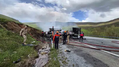 Bitlis yolunda dehşet anları: İki tır çarpıştı, araçlar küle döndü