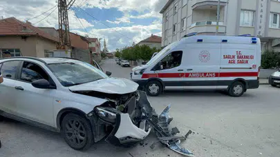 Karaman’da korkutan kavşak kazası: O anlar saniye saniye görüntülendi