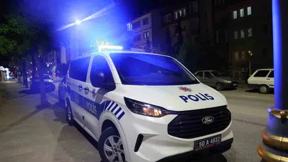 Annesinin yardımına koştular, evde dehşet saçtılar: Sağlık ekipleri rehin kaldı