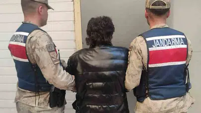 Şanlıurfa'da adaletten kaçamadı: 4 yıl 7 aylık hapis cezasıyla aranan firari yakayı ele verdi