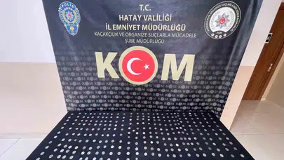 Taksiye gizlenmiş tarih hazinesi: Polis ekipleri 309 sikkeyi ele geçirdi