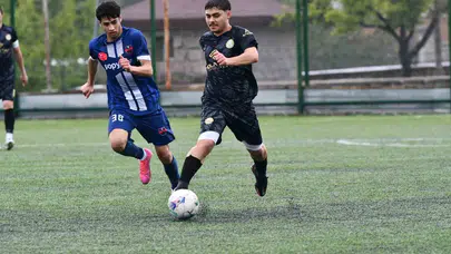 Amatör ligde fırtına gibi estiler: Yavru Aslanspor rakiplerine fark atarak şampiyonluğa uzandı