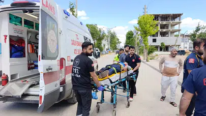 Adıyaman’da direksiyon hakimiyeti kabusa dönüştü: Elektrikli motosiklet devrildi