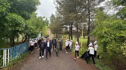 Kaymakamdan örnek davranış: Öğrencilerle el ele verdi, orman yangınlarına karşı seferberlik başlattı