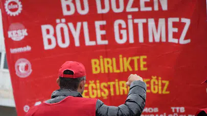 Kocaeli sokakları 1 Mayıs için yankılandı: Binler adalet ve barış için yürüdü