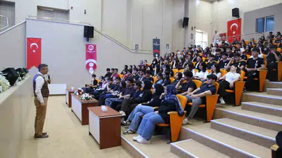 Gençlerin sınav maratonunda en büyük destekçisi: HBB'den moral ve motivasyon desteği