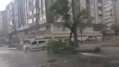 Gaziantep’te dehşet anları: Süper hücre şehri savaş alanına çevirdi